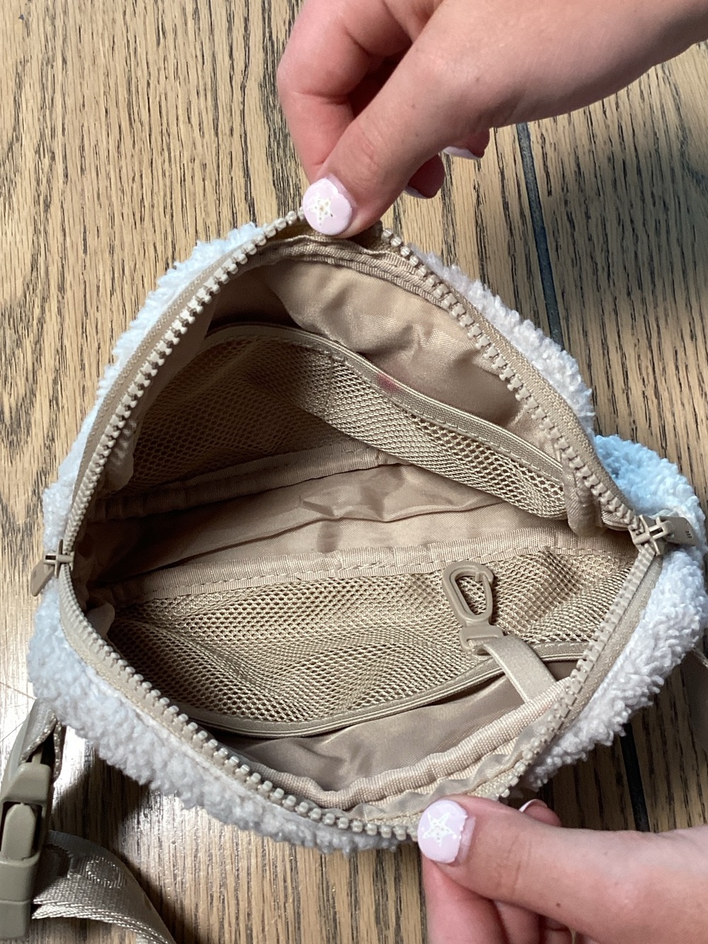 Lole Cozy Sherpa Cosmetic Bag in Cream - Picture 4 of 6